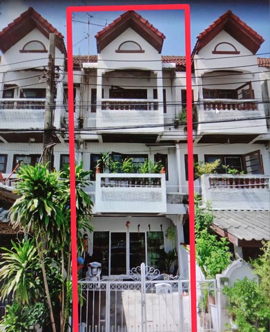 ทาวน์เฮ้าส์ 3ชั้น พื้นที่ 17 ตารางวา  ซอยวัดกู้  ใกล้รร.อัมพรไพศาล
