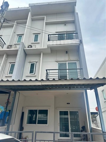 ให้เช่าทาวโฮม3ชั้น โครงการหมู่บ้านบ้านพาทาโกเนีย3 ถนนสามวา  ถนนเลียบคลอง 2  หลังมุม บ้านใหม่ไม่เคยอยู่ ย่านมีนบุรี 