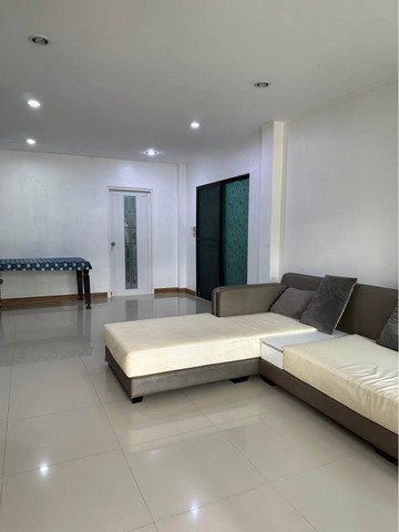 ให้เช่าบ้านใกล้ Lotus , Makro คลองหลวง, ฟิวเจอร์พาร์ค รังสิต   บิ๊กซีรังสิต และ มหาวิทยาลัยรังสิต ภัทรีดา อเวนิว รังสิต-คลอง 2 ปทุมธานี 