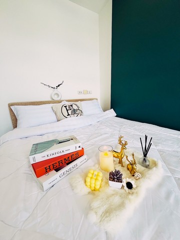 คอนโดที่เหมาะกับนักเดินทาง...ที่นี่เลย... “ริชพาร์ค แอท ทริปเปิ้ล สเตชั่น” คอนโดสไตล์รีสอร์ทย่านพัฒนาการ เชื่อมต่อมุมเมืองด้วยรถไฟ 3 สาย เข้า-ออกเมืองได้สะดวก ใกล้สนามบินสุวรรณภูมิ ใกล้ Motorway ชลบุรี และใกล้คอมมูนิตี้มอล ร้านอาหารชั้นนำมากมาย ขายคอนโด “ริชพาร์ค แอท ทริปเปิ้ล สเตชั่น” ราคา 2.50 ลบ. ขนาด 28 ตร.ม. ชั้น 10 วิว Airport Link ไม่บังวิว ไม่เคยปล่อยเช่า สภาพมือ 1 ห้องสวย