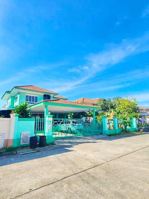 ภัสสร ฟลอร่าวิลล์ Royal บึงโคล่ 1.4กม. ให้เช่าบ้าน 2 ชั้นพร้อมเฟอร์ฯ 100ตร.วา. รร.เตรียมอุดมศึกษา 500 ม. 4นอน 5น้ำ  ถ. สุวินทวงศ์74-88