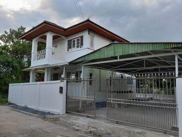 พรีเซ้นทรัพย์ทำเลทองใกล้สิ้นปี บ้าน2 ชั้น 90 ตร.วา บ ต.บ้านใหม่  อ.บางใหญ่ จ.นนทบุรี ขาย 5.3 ลบ.  เช่า 30,000 บาท/เดือน 