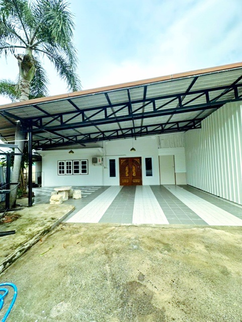 เช่า บ้านเดี่ยว 2 หลัง 6นอนม.นเรศวร 3 กม.เครื่องใช้ไฟฟ้าครบ แม็คโคร พิษณุโลก 2.2 กม. หรูหรา 202ตร.วา. 602ตร.ม.  6น้ำ 3.95 ลบ. 