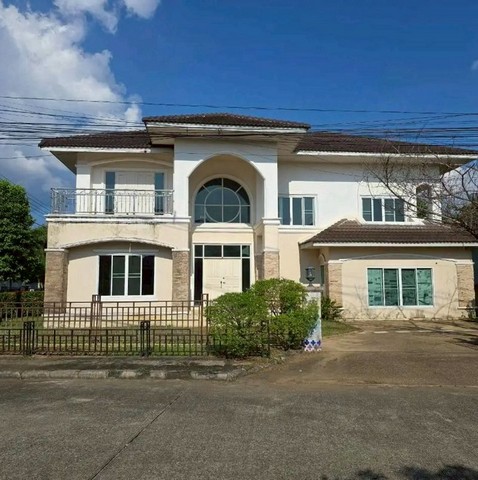 บ้านหลังใหญ่ 2 ชั้น หลังมุม ทำเลทอง โครงการ เอ็มเพอร์เรอ2 โซนฟ้าฮ่าม