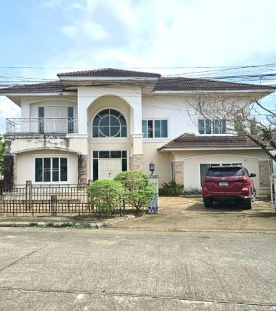 บ้านเดี่ยวหลังมุม หมู่บ้านเอ็มเพอเร่อร์ 2 ติดโลตัสรวมโชค ที่ดินใหญ่มาก เยอะ รีโนเวทง่าย เหมาะสำหรับนักลงทุนที่มองหาทำเลเมือง-คุ้มค่าเกินราคา