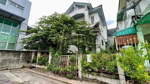 ทาวน์เฮ้าส์ บ้านนันทนาการ์เด้น ซอยบางปลา 22 บางพลี สมุทรปราการ 