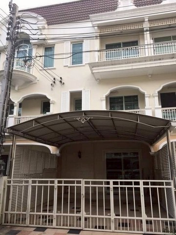 ให้เช่า-ขาย ทาวน์โฮม 3 ชั้น ทำเลดี ใกล้สาทร หมู่บ้าน เมทโทร สาทร-กัลปพฤกษ์ บ้านสวยพร้อมอยู่ ชื่อโครงการ : หมู่บ้านเดอะเมทโทร สาทร-กัลปพฤกษ์ที่ตั้ง : ถนนกัลปพฤกษ์ แขวงบางหว้า เขตภาษีเจริญ กรุงเทพมหานคร 10160รายละเอียดประเภททรัพย์ – ทาวน์โฮม 3 ชั้นพื้นที่ : 18.8 ตารางวา พื้นที่ใช้สอย 120 ตารางเมตร (โดยประมาณ)หน้ากว้าง 5 เมตร   ลึก 12 เมตรห้องนอน 3 ห้องน้ำจุดเด่น- ทำเลดี ใกล้สาท