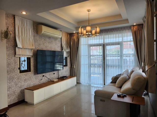 P1546 ให้เช่าบ้านแฝด 2 ชั้น โครงการ บ้านศิรินเทพ ลาดพร้าว 101 Baan Sirinthep ตกแต่งสวยเฟอร์นิเจอร์ครบพร้อมอยู่