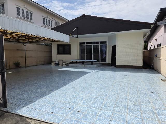 ให้เช่าบ้านเดี่ยว 1 ชั้น 64 ตร.ว. ย่านโชคชัย4 กองปราบ เลียบด่วน ใกล้ MRT โชคชัย4