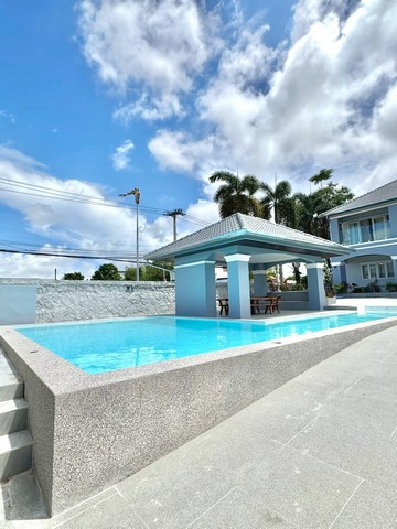 ขาย  บ้านเดี่ยวสองชั้นสุดหรู-สระว่ายน้ำส่วนตัว  ทุ่งกลมตาลหมัน  พร้อมเฟอร์นิเจอร์สไตล์ยุโรปทั้งหลัง