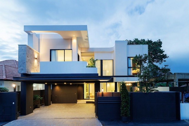 ขายบ้านพูลวิลล่าใหม่ สระว่ายน้ำส่วนตัว  โซนหางดง เชียงใหม่ ราคาเพียง 8.9 ล้านบาท (พร้อมเฟอร์นิเจอร์ครบ)บ้านใหม่สไตล์พูลวิลล่าทันสมัย ภายในโครงการคุณภาพ บรรยากาศร่มรื่น เงียบสงบ เหมาะสำหรับอยู่อาศัยหรือปล่อยเช่าระยะยาวเดินทางสะดวกสู่ตัวเมืองเชียงใหม่และสนามบินภายในไม่กี่นาที รายละเอียดทรัพย์พื้นที่ดิน 50 ตารางวาพื้นที่ใช้สอย 250 ตารางเมตร5 ห้องนอน  5 ห้อ