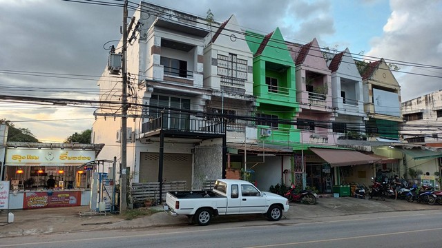 ขายทาวน์เฮาส์ 2 ชั้น ปากเป็ดขอนแก่น ติดถนนสีหราชเดโชไชยทาวน์เฮาส์บ้านเป็ดข่อนแก่น ต.บ้านเป็ด อ เมือง จ.ขอนแก่น