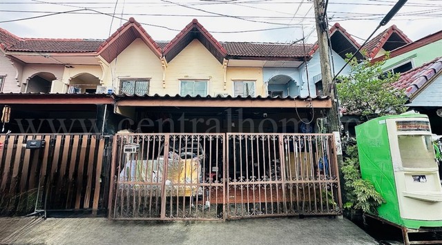 ลดราคา ทาวน์เฮ้าส์ ลาดพร้าว วิลเลจ ซอยนาคนิวาส 42 ราคาถูก