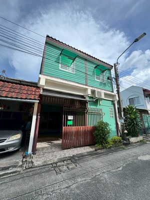 บ้านรีโนเวทพร้อมอยู่ ทำเลดีมาก !!! ราคาสุดคุ้ม ใกล้เมกาบางนา ทาวน์โฮม 2 ชั้น 25 ตร.ว หมู่บ้านไทยสมุทร บางนา กม.8 บางพลี สมุทรปราการ