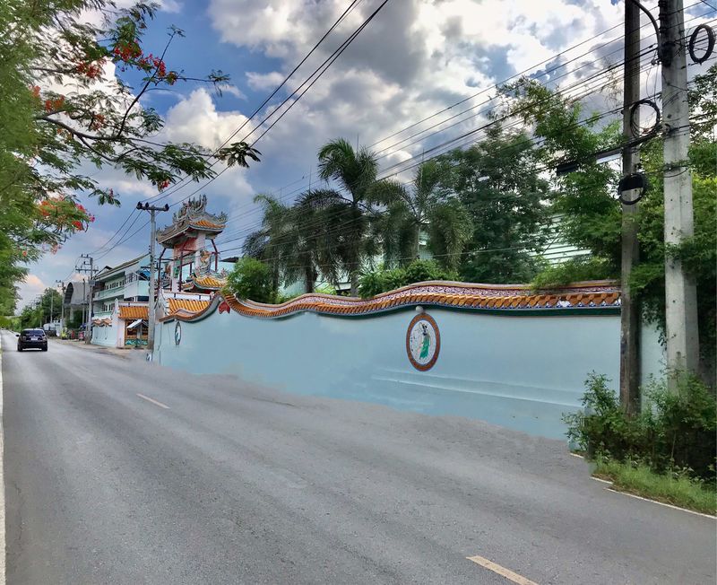 โรงงานผลิตข้าวสาร ปรับปรุงข้าวสารเพื่อการส่งออกต่างประเทศ พร้อมใช้งาน ขนาด 25 ไร่ 250ตารางวา ลาดหลุมแก้ว ปทุมธานี เลขที่ 53/2 