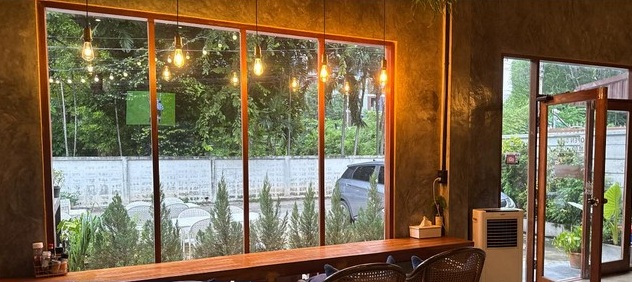 P1577 ให้เช่าบ้านเดี่ยว 2 ชั้น ซอยพหลโยธิน  ใกล้ BTS สะพานใหม่ 450 เมตร เหมาะทำเป็นคาเฟ่ ออฟฟิศ สตูดิโอ ทำเลดี