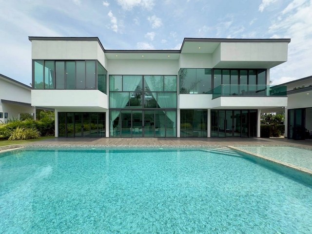 LV53311 ขาย บ้านเดี่ยว พูลวิลล่า  ตกแต่งอย่างครบครันด้วยดีไซน์ทันสมัย The Prime Bangsaray – สัมผัสชีวิตเหนือระดับ ใกล้ทะเลบางเสร่