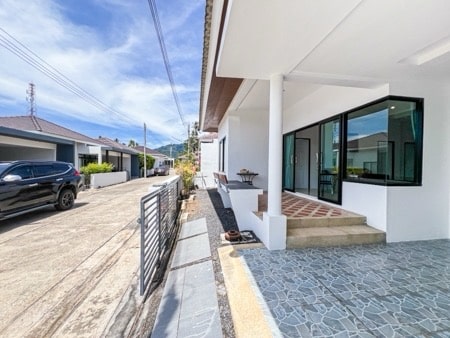 3-Bedroom Single House for Rent Fully furnished and equipped with all essential appliances