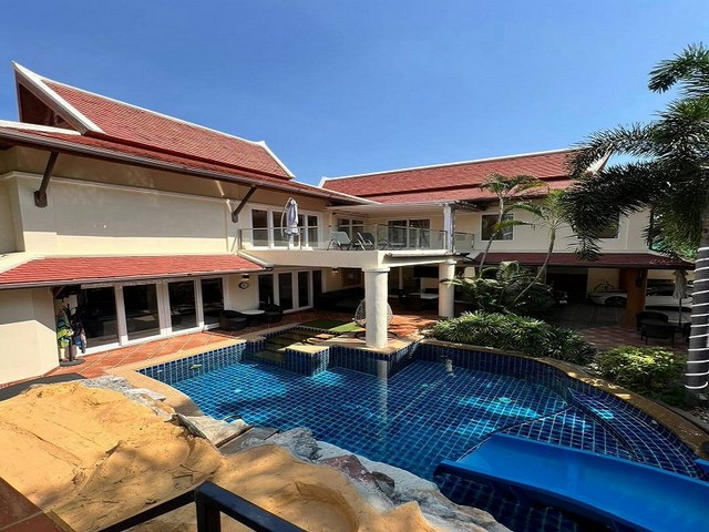 ขายพลูวิลล่าหรู สระน้ำระบบเกลือ ใจกลางเมืองพัทยาใต้ โซนท่องเที่ยว TP-H1860