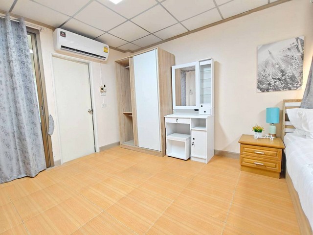 ขายคอนโด รอยัล ทาวเวอร์ แจ้งวัฒนะ ชั้น 8 ห้องมุม วิวโล่ง ใกล้รถไฟฟ้าเซ็นทรัลแจ้งวัฒนะ เพียง 1.05 ล้านบาท!