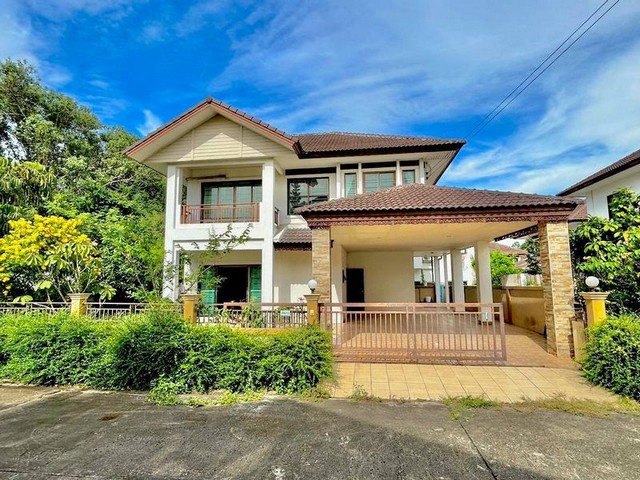 ขายบ้านเดี่ยว หมู่บ้านโกลเด้นปาร์ค ศรีราชา บ้านสวย 3 นอน ใกล้นิคม TP-H1865