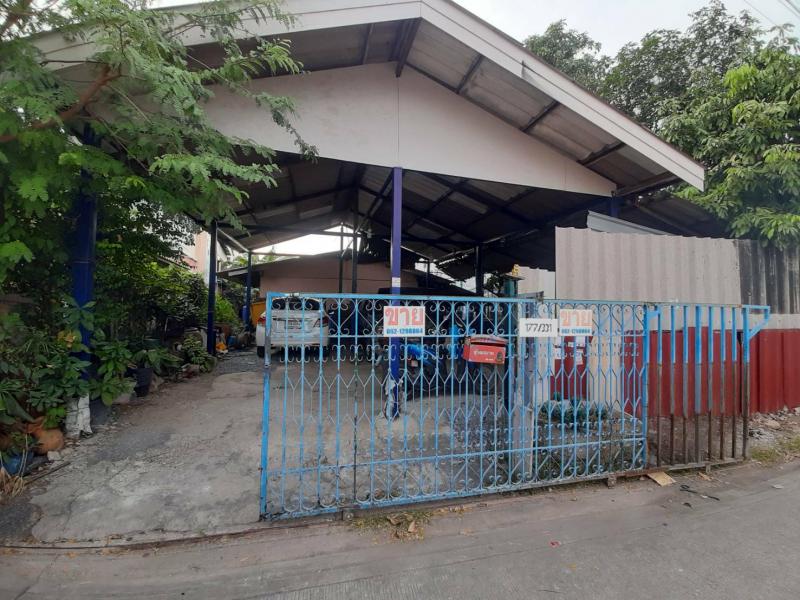 ##ขายบ้านเดี่ยว 100 ตรว. ซ.ผู้ใหญอุลัย, หลังวัดนาวง, ติดโรงเรียนวัดนาวง  จ.ปทุมธานี  โซน : เมืองเอก  ปทุมธานีที่ตั้ง :  177/331 ซ.ผู้ใหญ่อุลัย  ต.หลักหก  อ.เมืองปทุมธานี  จ.ปทุมธานีลักษณะโดยทั่วไป- บ้านเดียว  หลังวัดนาวง, ซ.ผู้ใหญ่อุลัย, ติดโรงเรียนวัดนาวง- เนื้อที่ 100 ตรว.,พื้นที่ใช้สอย  300 ตรม., มหาวิทยาลัยรังสิต, ใกล้สนามกอล์ฟเมืองเอก- จากปากซอยเพียง 200 เมตร เท่านั้น- พื้นที่ทุกตาร