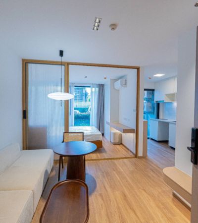 คอนโดเลอ ชาโมนิกซ์ ห้องใหม่ ห้อง สวย หรู ดูแพง ใกล้ ห้างโรบินสัน–สนามบิน พร้อมเฟอร์ + ระบบ Smart Condo