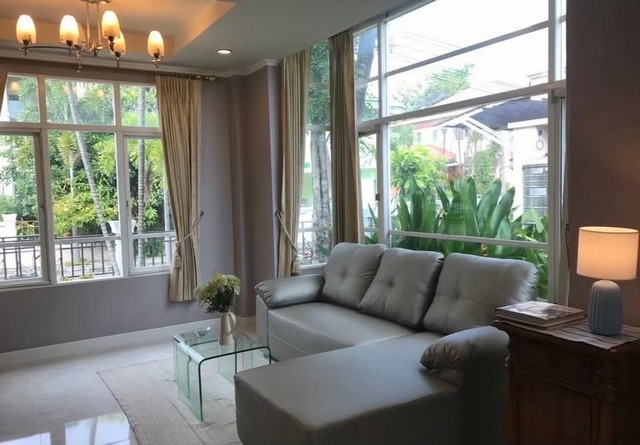 ให้เช่าบ้านเดี่ยวย่าน เลียบด่วน, เกษตร-นวมินทร์, โพธิ์แก้ว, ลาดพร้าว 87 ใกล้รถไฟฟ้าสถานีลาดพร้าว101  โครงการบ้านฟ้ากรีนปาร์ค