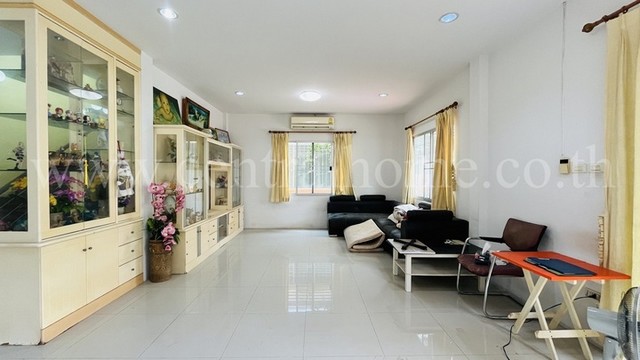 ให้เช่าอาคารพาณิชย์ 4.5 ชั้น(ไม่รวมดาดฟ้า) พื้นที่ใช้สอย ชั้นละ100 ตารางเมตร ใกล้รถไฟฟ้า BTS สถานีปุณณวิถี