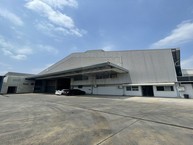 ให้เช่าโกดัง พร้อมออฟฟิศ พื้นที่รวม 3,699 ตรม. ติดถนนเทพารักษ์ บางพลี สมุทรปราการ ใกล้โรงพยาบาลบางนา 5