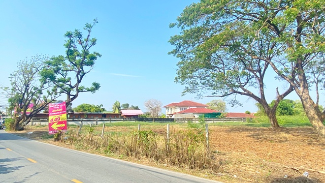 แยกท่าอิฐ ราชพฤกษ์  MRT บางรักน้อยท่าอิฐ 2.4กม. ให้เช่าที่ดินถมแล้ว 2ไร่ 2งาน 76ตร.วา. ตลาดสดท่าอิฐ 1.2 กม. สนามไดร์ฟกอล์ฟสุวงศ์ชัย 