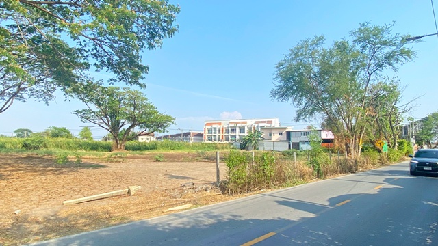 MRT บางรักน้อยท่าอิฐ 2.4กม. ให้เช่าที่ดินถมแล้ว 2ไร่ 2งาน 75ตร.วา. ตลาดสดท่าอิฐ 1.2 กม. สนามไดร์ฟกอล์ฟสุวงศ์ชัย แยกท่าอิฐ ราชพฤกษ์ 