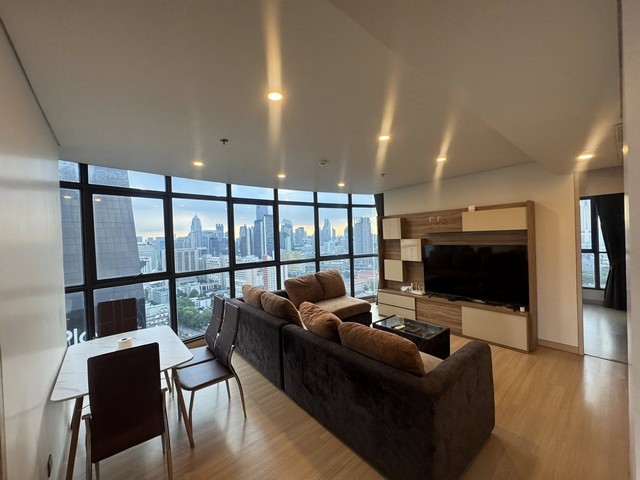 ขาย/เช่า คอนโด ลุมพินี สวีท เพชรบุรี-มักกะสัน(Lumpini suits Petchaburi-makkasan) ขนาด 61.8 ตร.ม ชั้น 31 ห้องมุม