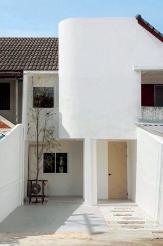 ทาวน์เฮ้าส์ 2 ชั้น รีโนเวทใหม่ มินิมอลโมเดิร์น โครงการ กุลพันธ์วิลล์2 แม่เหียะ