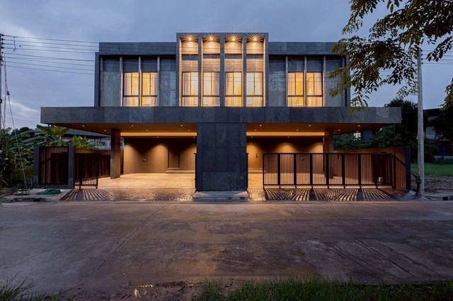 พูลวิลล่า ดีไซน์โมเดิร์นสวยโดดเด่น พร้อมเข้าอยู่ ใกล้แยกราชพฤกษ์ หางดง 