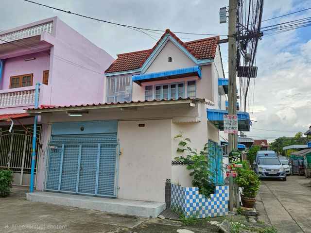 ขายบ้านเดี่ยวรีโนเวทใหม่ บ้านมุม ซอยบางแค 55/2 แยก 11 – ขนาด 23.70 ตรว. – ใกล้ MRT หลักสอง และเดอะมอลล์บางแค – ราคา 2.9 ล้านบาทบ้านเดี่ยวรีโนเวทใหม่ทั้งหลัง ทำเลบ้านมุมเป็นส่วนตัว เดินทางสะดวก ใกล้รถไฟฟ้าสายสีน้ำเงิน (สถานีหลักสอง) เดอะมอลล์บางแค และโรงพยาบาลเกษมราษฎร์บางแคที่ตั้ง: ซอยบางแค 55/2 แยก 11 แผนที่: https://maps.app.goo.gl/E4k8ZEX8cdX1KT7X9?g_st=ipcรายละเอียดทรัพย์สิน:•ขนาดที่ดิน 23.70 ตารางวา•บ้