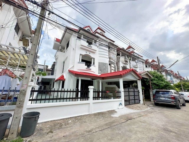 รหัสC6977 ให้เช่าทาวน์โฮม 4ชั้น หมู่บ้าน Home Avenue สุขุมวิท101 อ่อนนุช อุดมสุข