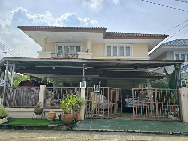 ขายบ้านเดี่ยว โรยัลปาร์ควิลล์ สุวินทวงศ์ หลังมุม พื้นที่เยอะ 50 ตร.ว ใกล้เทคโนโลยีมหานคร