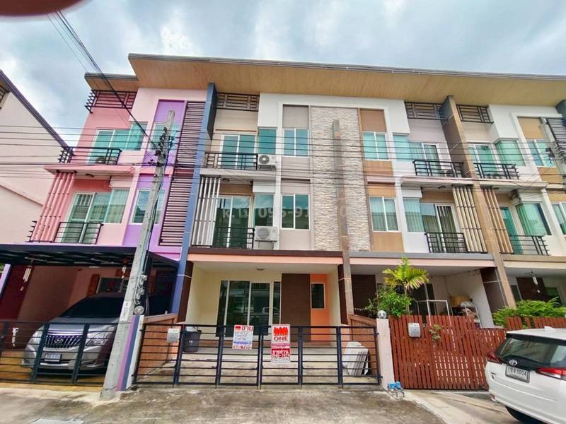 หมู่บ้านกัสโต้แกรนต์ รามคำแหง 159 แยกมีสทีน ถนนรามคำแหง ซอย ราษฎร์บพัฒนา แขวงสะพานสูง เขตสะพานสูง กรุงเทพมหานคร