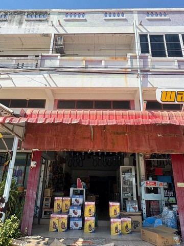 อาคารพาณิชย์ 1 คูหา เนื้อที่ 18 ตรว.ในตัวเมืองอุทัยธานี1 ห้องนอน 2 ห้องน้ำ  ต.อุทัยใหม่ อ.เมือง จ.อุทัยธานี ราคา 3,500,000 บาทสนใจโทรติดต่อ 084-5760065........................................................................................................................................................................