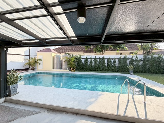 AOM 2407เขาน้อย 4 ห้องนอน 3 ห้องน้ำเฟอร์นิเจอร์ครบ สระว่ายน้ำส่วนตัว รปภ ดูแล 24 ชม รับน้องหมา เช่า 55,000 / สัญญารายปีประกัน 2 เดือน ล่วงหน้า1เดือนติดต่อขอรูปและรายละเอียดเพิ่มเติม  สนใจนัดชมสถานที่จริงContact  TEL/LINE คุณต๋อม 081-925-2443          TEL/LINE คุณต๋อย 086-542-7078อสังหาริมทรัพย์ ยินดีรับฝากขาย-เช่า อสังหาริมทรัพย์ทุกชนิด