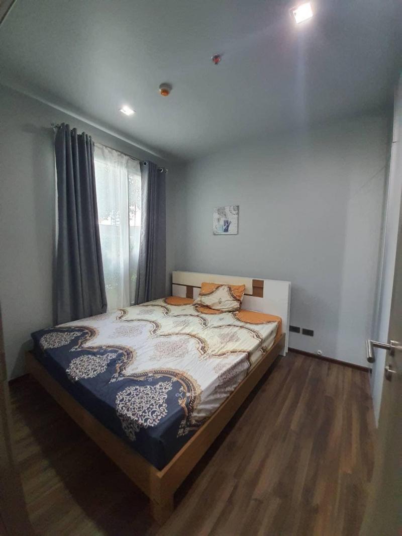 Ceil by Sansiri: Clean, private, and peaceful, 1st floor, BTS Ekkamai.***We offer house and condo sales/rentals, as well as consultations. Contact us anytime.***For more information, photos, or to schedule a viewing, contact Ekkachai (Aui).Tel. 089-799-5598Line ID: @auiauiaui001 (add @ in front)--------------------------------------------------------------1 bedroom, 1 bathroom30 sq m, 1st floorNew, clean, beautifully decorated, ready to move inDetails--------------------------------------------------------------Rental price: 17,000 baht per month--------------------------------------------------------------*Nearby landmarks (Reference: Google Maps)1. Villa Market2. J Avenue3. Major Cineplex Ekkamai4. Thonglor Police Station5. BTS Ekkamai------------------------------------------------------------------Rental Conditions- 1-year lease- 1 month advance rent, 2 months security depositTags: CEIL BY SANSIRI, Condo, CEIL Condo, CEIL by Sansiri Condo, Sukhumvit Condo, Ekkamai Condo, Ekkamai.