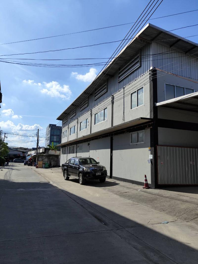  ให้เช่าอาคารโกดัง2ชั้น 1080ตารางเมตร เหมาะออฟฟิศสำนักงงาน แก๊ปฟู้ดทำอาหารส่ง เครื่องสำอาง ลาดพร้าว 101  เหมาะสำนักกงานออฟฟิศ แก๊ปฟู้ดทำอาหารส่ง สำนักงงานผลิตเครื่องสำอาง อื่นๆ ถนน ลาดพร้าว 101 บางกะปิ  ห้างเดอะมอลล์บางกะปิ ออกเลียบทางด่วน นวมินทร์ ลาดพร้าว โพธิ์แก้ว ทางขึ้นทางด่วน และ เส้นทางลัด ออกได้หลายเส้นทางสิ่งอำนวยความสะดวกครบ กำลังก่อสร้างรถไฟฟ้า BTS 