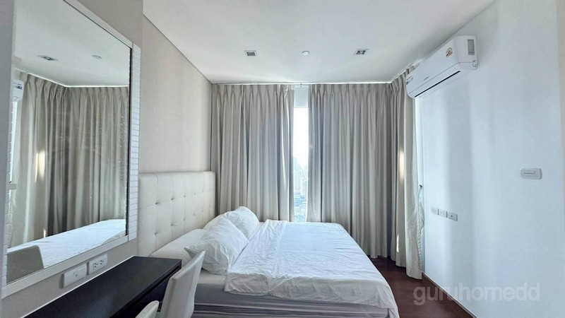 ghd000791R ให้เช่าคอนโด Ivy Thonglor ใกล้ BTSทองหล่อ ห้องขนาด 43 ตรม 1 ห้องนอน 1 ห้องน้ำ ชั้น 23ค่าเช่า 25,000 บาท/เดือนสัญญา 1 ปี ล่วงหน้า 1 เดือน มัดจำ 2 เดือนสนใจติดต่อ:โบ O93 789ํ 4935ํLine: @guruhomeddคอนโด ไอวี่ ทองหล่อ / IVY THONGLORที่ตั้ง : ซอยทองหล่อ 23 ถนนสุขุมวิท 55 (ทองหล่อ) แขวงคลองเตยเหนือ เขตวัฒนา กรุงเทพฯใกล้ BTS ทองหล่อรายละเอียด :* พื้นที่ 43 ตารางเมตร* ชั้น 23* 1 ห้องนอน 1 ห้องน้ำสิ่งอำนวยความสะดวก- Swimming pool- Fitness- Daybed Seating- S