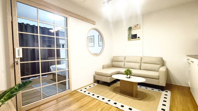 ขายคอนโดใกล้BTSลาดพร้าว101ซิตี้วิลล่าลาดพร้าว130 33ตร.ม.ย่านลาดพร้าว รามคำแหง เขตบางกะปิซิตี้วิลล่าตึกE1 ชั้น5 fully furnished ใกล้ซอยมหาดไทย ใกล้BTSลาดพร้าว101 รพ.ลาดพร้าว รพ.เวชธานี เดอะมอลล์บางกะปิ FBT ม.รามคำแหงราคาขาย 1,200,000 บาท (พร้อมโอน)ที่ตั้ง ถนนลาดพร้าว ซอยลาดพร้าว130 ซอยรามคำแหง81 แขวงคลองจั่น เขตบางกะปิ กรุงเทพติดต่อ : คุณภัสพงณ์ 063-409-8164Line : deedaa23พื้นที่ใช้สอย 33 ตารางเมตร 1ห้องนอน 1ห