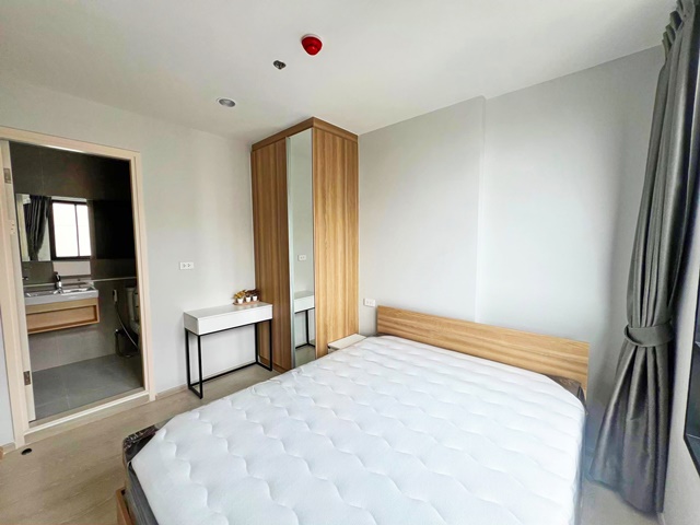 ทางด่วน DonMueang Tollwayสนามบินดอนเมือง 3กม.พหลโยธิน 79  ให้เช่าคอนโด Nue Connex ดอนเมือง 1นอน 1น้ำ 25ตร.ม. ชั้น3  พร้อมเฟอร์ เข้าอยู่ได้ทันที ราคา 8,999 บาท-เดือน Don Mueang Airport 3km. DonMueang Tollway Condo Phahonyothin 79 for rent Nue Connex Don Mueang 1bed 1bath 25sqm. 3rd fl. fully furnished ready to move in price 8,999  baht-month.พหลโยธิน 79ถนน วิภาวดีรังสิต แขวงสนามบิน ดอนเมือง กรุงเทพมหานคร 10210ตึก E3 1นอน 1น้ำ 25ตร.ม. ชั้น3  จุดเด่นของโครงการโครงการตั้งอยู่ติดถนนวิภาวดี-รังสิต (ฝั่งขาเข้าเมือง)  