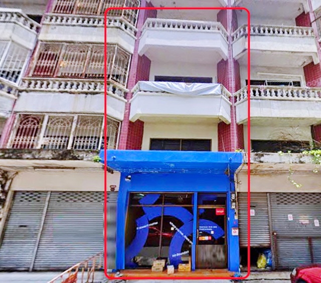 ให้เช่าตึกแถว 4ชั้น 21,998B-M สุขุมวิท 81 บิ๊กซี เอ็กซ์ตร้า อ่อนนุช 4-12 7-11ในซอย 300 ม. BTSอ่อนนุช 1กม.  ตลาดอ่อนนุช 500ม. ทำขนส่งได้Sukhumvit81 Big C Extra OnNut 4-12  7-11 300m. OnNut Market 500m. BTS OnNut 1km can do transportation, 4-story shophouse for rent 21,998B-M prime location 100 m.ถ. อ่อนนุช แขวงพระโขนงเหนือ เขตวัฒนา กรุงเทพมหานคร 10110เหมาะสุดๆ ทั้งเปิดร้านค้า คลินิก ออฟฟิศ หรืออยู่อาศัยเองหน้าปากซอยมีร้านอาหารดังเพียบ ราดหน้านายเคี้ยง เกาหลาเลือดหมูฟูฉ่าย น้ำเตี๊ยนใ