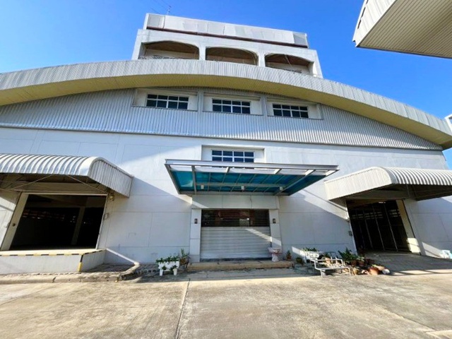  บางบัวทอง 7-Eleven 1.7 กม.ศูนย์กระจายสินค้าโลตัส ให้เช่าโกดัง 2 ชั้น ย่านบางบัวทอง 2,000 ตร.ม. 5ไร่ 49,999 B-M. รพ.ไทรน้อย 4.5 กม. ทำเลดี ริมถนนใหญ่ เหมาะกับโรงงาน คลังสินค้า ดูโฮม บางบัวทอง 5 กม.  ถ.บางบัวทอง -สุพรรณบุรี Lotus Distribution Center Bang Bua Thong 7-Eleven 1.7 km. away. 2-story warehouse for rent in Bang Bua Thong area 2000 sq.m. 5Rai 49,999 B-M. Sai Noi Hospital 4.5 km. away. Good location on the main road suitable for factories and warehouses. Do Home Bang Bua Thong 5 km. away. Bang Bua Thong Suphan Buri Road.แยก-บางบัวทอง ถ.บางบัวทอง -สุพรรณบุรี ตำบล ละหาร อำเภอบาง