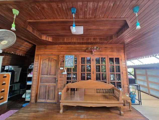 AOM 2418บ้านเดี่ยว หมู่บ้านร่มรื่นการ์เด้นวิลล์3 พื้นที่ 216 ตร.ว.4 ห้องนอน 4 ห้องน้ำ ต.วังจุฬา อ.วังน้อย จ.พระนครศรีอยุธยา ราคา 7,560,000 บาท โครงการ ร่มรื่นการ์เด้นท์วิลล์ 3 ตำบลวังจุฬา วังน้อย,พระนครศรีอยุธยา   4  ห้องนอน   4   ห้องน้ำ   1  ห้องรับแขก   1  ห้องครัว   ที่ดิน   0-2-16.00 ไร่บ้านไม้สักทองเชื่อมต่อกับบ้านไม้รวม (ไม้พะยูง , ไม้แดง)บ้านไม้สักทอง- 3 ห้องนอน- 3 ห้องน้ำบ้านไม้รวม ไม้พะยูง ,