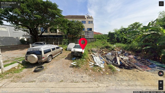 ขายที่ดิน 61 ตร.ว สุขุมวิท 101/1 ในซอยวชิรธรรมสาธิต51 ที่ดินสวยเหมาะสร้างบ้าน ทาวน์เฮ้าส์ ทาวน์โฮม ฯลฯสถานที่ใกล้เคียง- BTS สถานีปุณณวิถีและอุดมสุข- ใกล้ทางด่วนสุขุมวิท62 และทางด่วนบางนา- ห้างสรรพสินค้า- Piyarom Community Mall- Whizdom 101 Community Mall- Bangkok Mall- Central บางนา- Chic Republic บางนา- Mega บางนา- Paradise ศรีนครินทร์- Secon Square- Big C บางนา- Bitec บางนาพิกัดที่ดิน : ซ.วชิรธรรมสาธิต 51 สุขุมวิท101/1 กรุงเทพฯ#ราคาขาย : 120,000/ตร.ว (ค่าโอนคนล